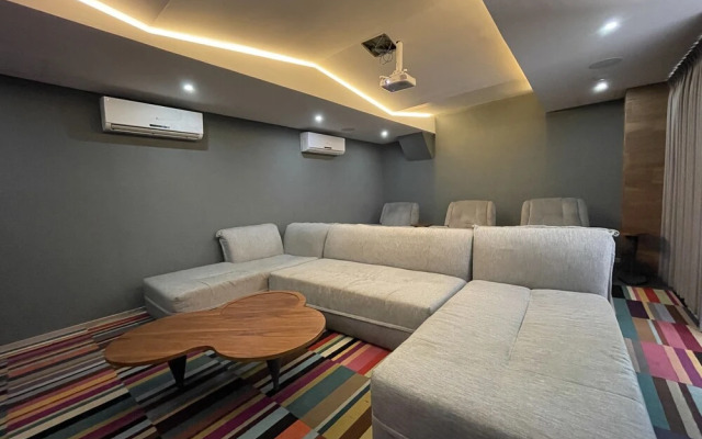 New Downtown Loft With Gym-Spa-Cinema