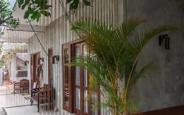 Coconut Surf Inn