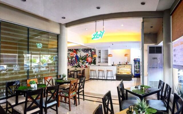 EON Centennial Plaza Hotel