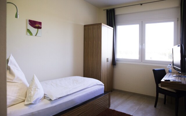 Hotel Maxis