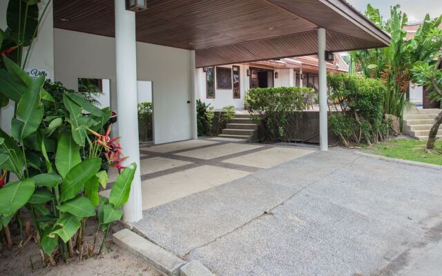 Sirinthara Villa 4 bed pool Nai Harn