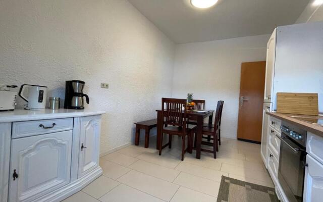 Suite Dilara by NINJA SPACES - 105QM Maisonette, Netflix, Garten, Parkplatz