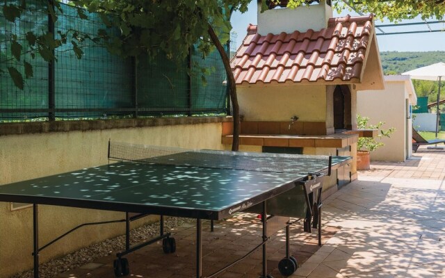 Awesome Home in Dubrava With Wifi and 4 Bedrooms