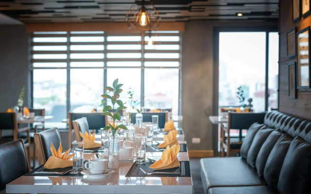 Bespoke Trendy Hotel Hanoi