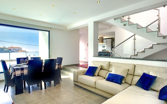 Villa Mar do Norte by MHM