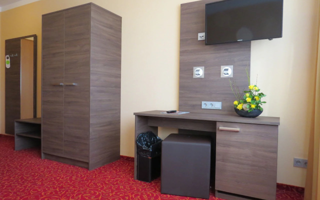 Hotel Lampertheim Flair GmbH & Co. KG
