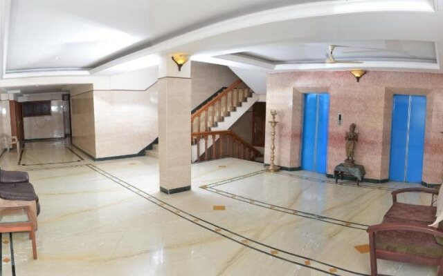 Hotel Raya's & Annexe 1