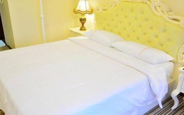 Enjoy Private Apartment Hotel Lucky City