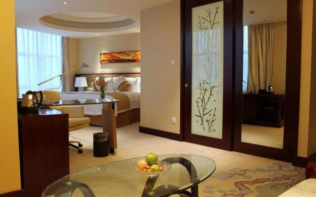 Huaqiao New Century Grand Hotel