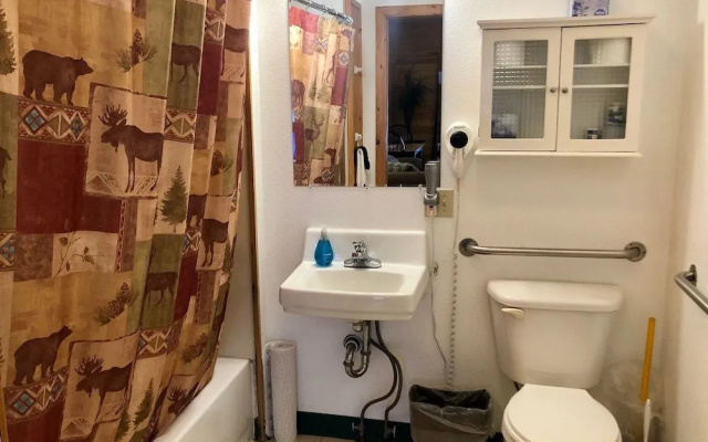 Lodge Suites at Susitna River Lodge