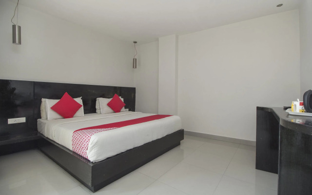 OYO 28171 Kava Suites