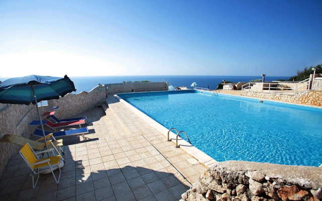 Santorini pool residence
