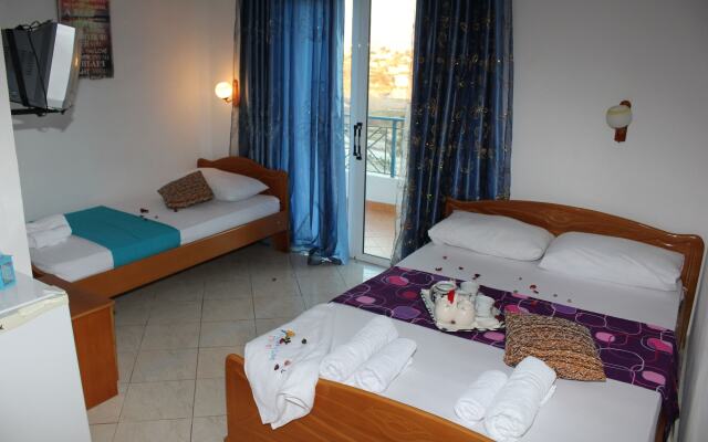 Hotel Holiday