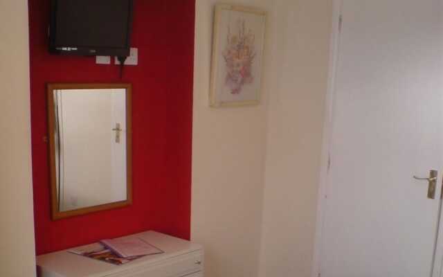 Aartswood Guest House