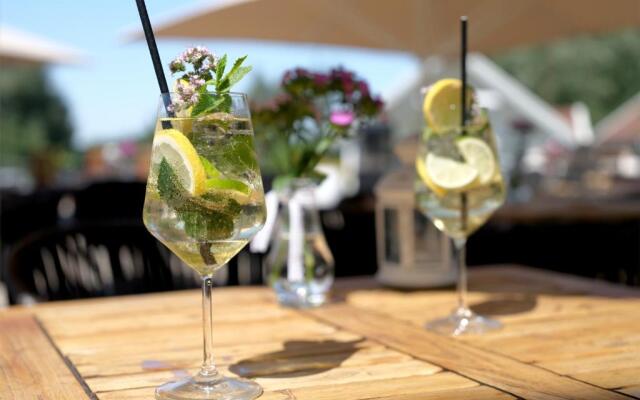 Ferienhaus Fur 8 Personen Mit Kamin & Terrasse