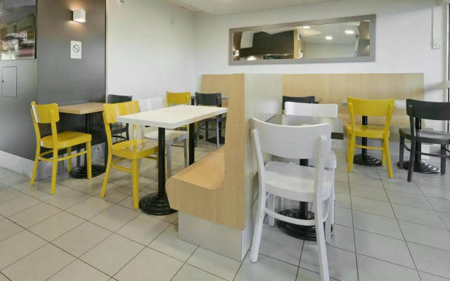 B&B HOTEL Le Mans Sud