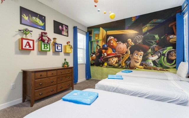 Spacious Home Near Disney Parks