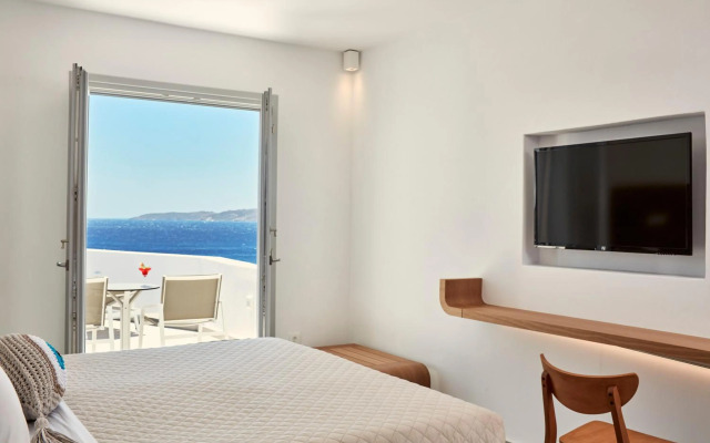 Manoulas Beach Mykonos Resort