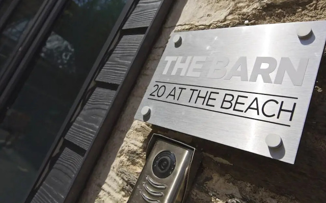 The Barn 20 At The Beach