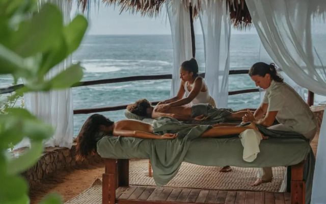 ZOA Hotel - Adults Only