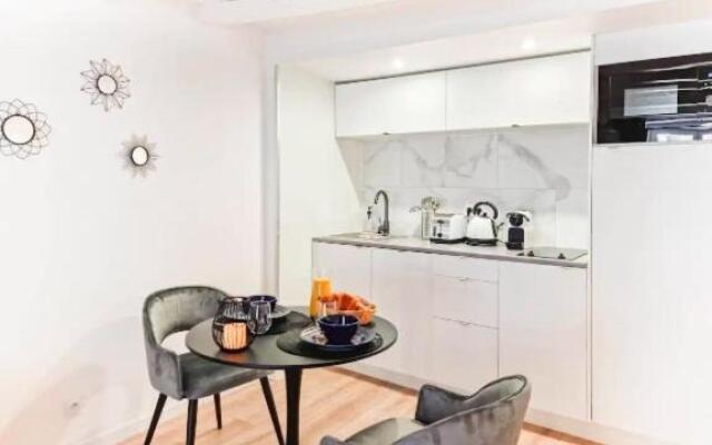 Majord'Home Spa 4*-L'élégance-Balnéo Vieille Ville