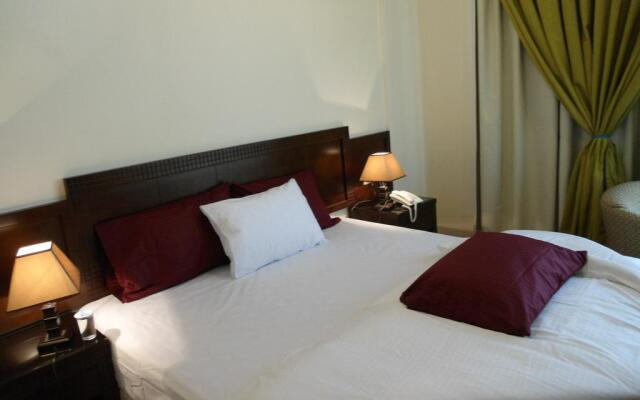 Al Raha Hotel Suites