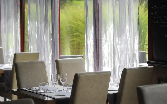 Brit Hotel Au Relais du Vern