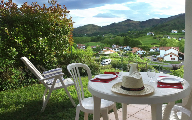 VVF Pays Basque Sare La Rhune, Sare