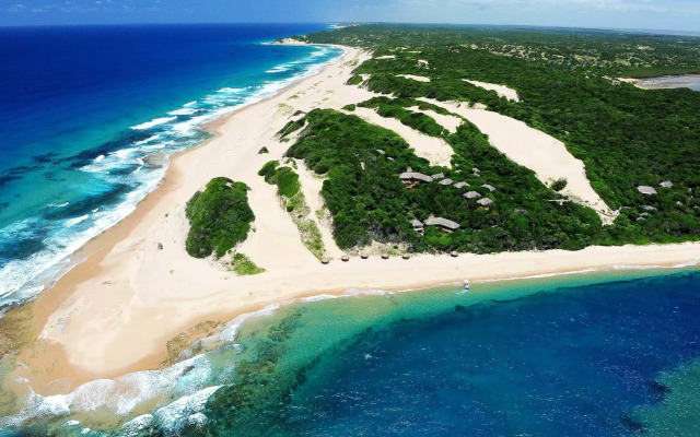 Machangulo Beach Lodge