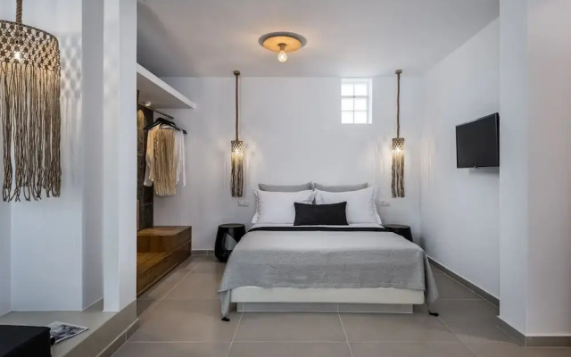 Remezzo Suites