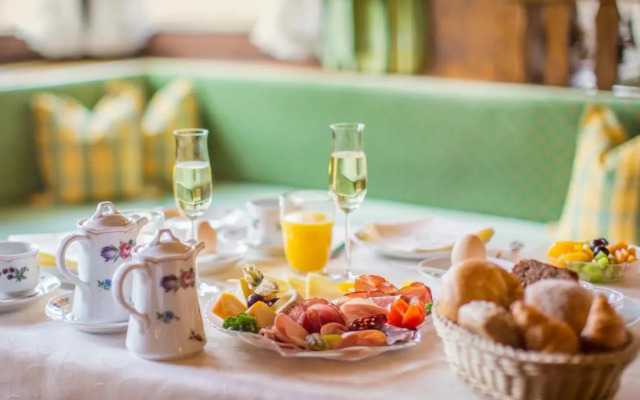 Kaisers Tanne - Premium Alles Inklusive Hotel