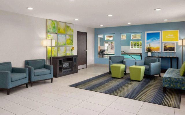 Days Inn by Wyndham Williams