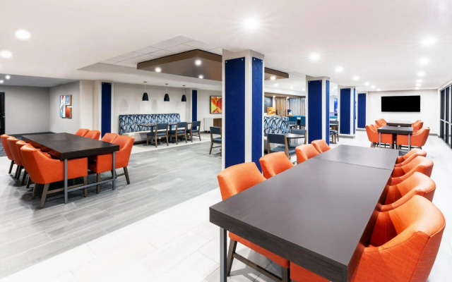 HI Express El Paso Downtown by IHG