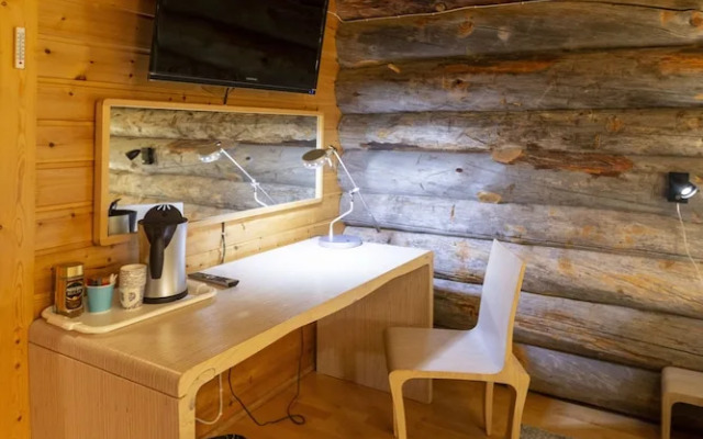 Kuukkeli Log Houses Teerenpesä - Superior Suite A49