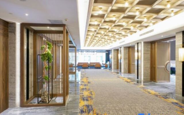 Yannian Wenyuan Hotel