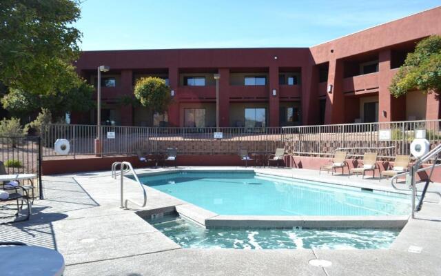 The Lodge at Cliff Castle Casino