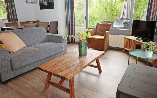 Detached Bungalow With Fireplace, in Appelscha