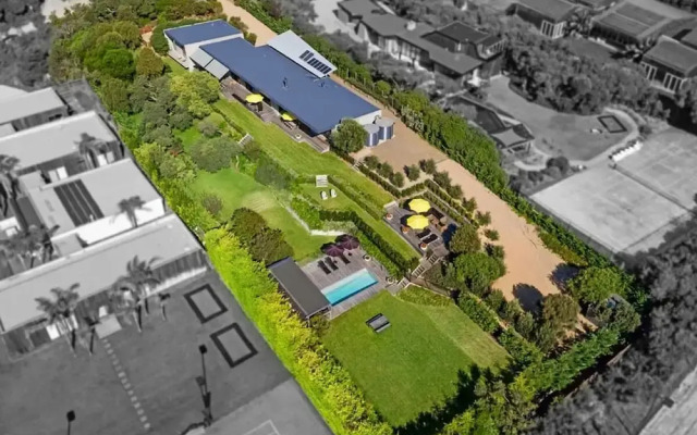Luxury Portsea Sanctuary Gas Heat Pool Gardens
