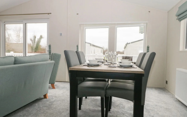 Lodge at Chichester Lakeside
