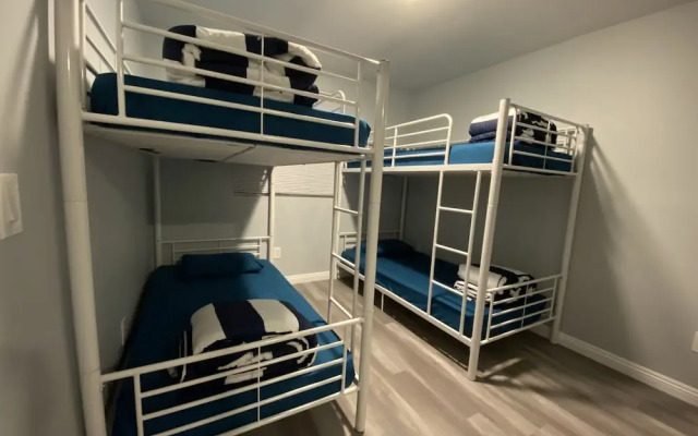 Modern HomeStay