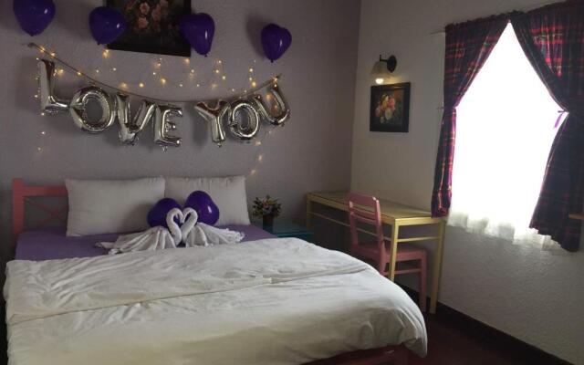 Nhà Tím Homestay