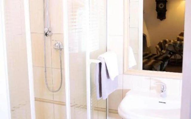 Hotel Przy Oślej Bramie - Zamek Książ