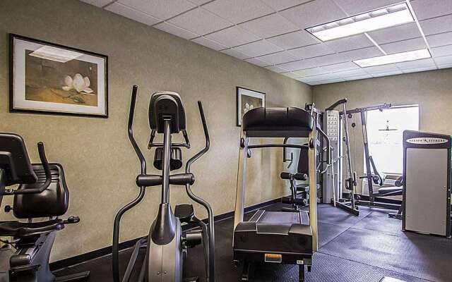Quality Inn & Suites Fishkill South near I-84
