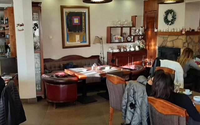 Kraljevi čardaci, apartman 7/53