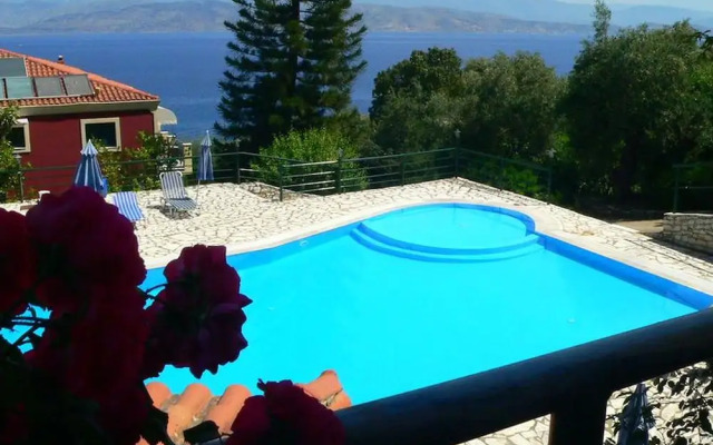 Apraos Bay Hotel In Kalamaki Beach