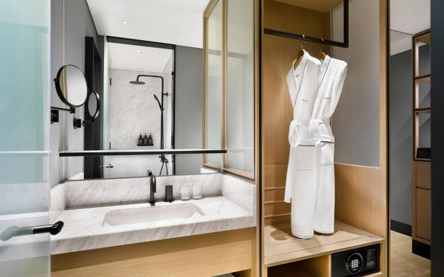 GRAVITY JOSUN Seoul Pangyo, Autograph Collection