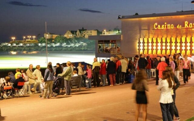 Villas La Foret D'armotte