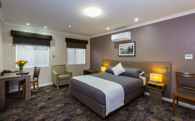 Quality Hotel Bayswater