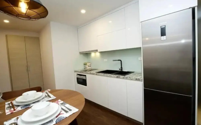 Bayhomes D' Le Roi Soleil Apartment