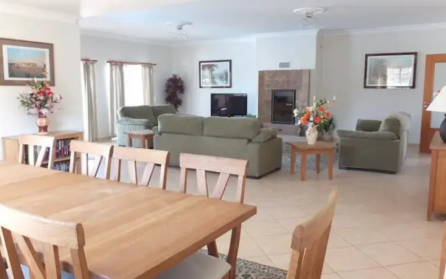 Villa Morris